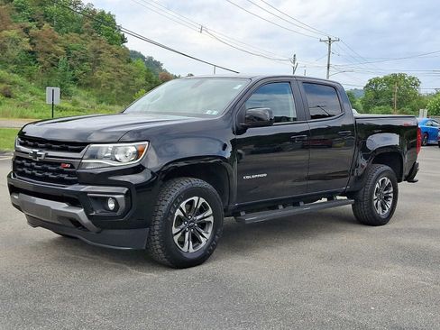 Used 2022 Chevrolet Colorado Z71 AWD/4WD image 3
