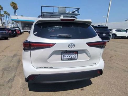 Used 2023 Toyota Highlander XLE image 7