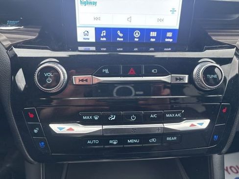 Used 2023 Ford Explorer Limited w/ Hybrid Equipment Group 310A image 14