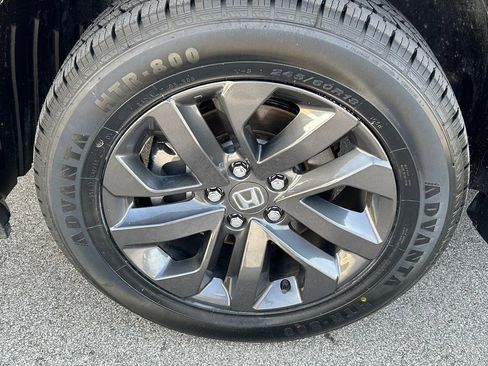 Certified 2023 Honda Ridgeline Sport image 8