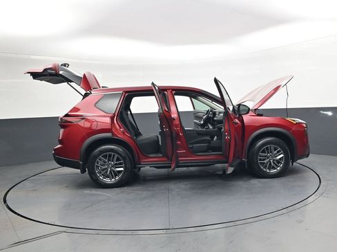 Used 2026 Nissan Rogue S FWD image 42
