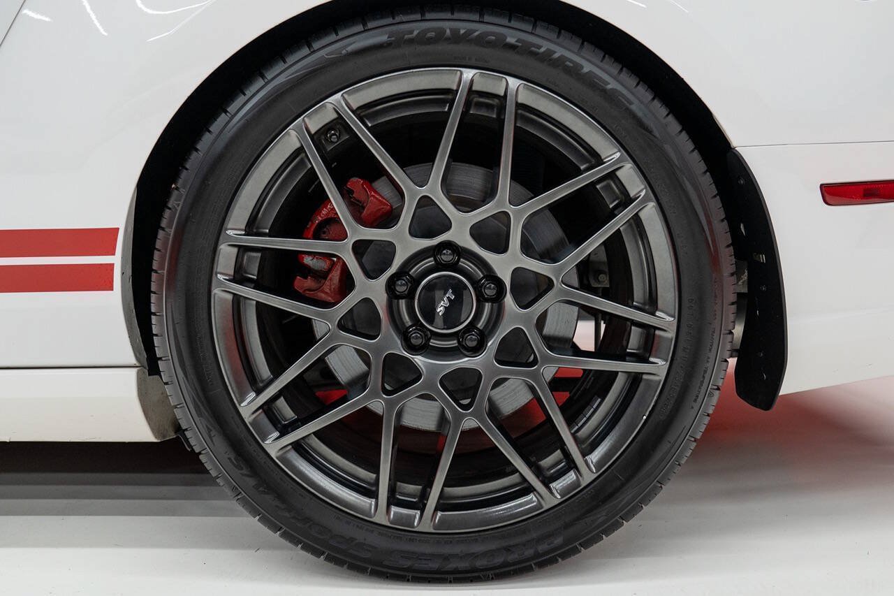 Used 2013 Ford Mustang Shelby GT500 RWD image 28