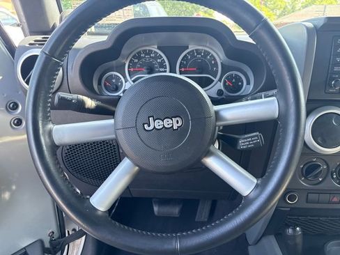 Used 2009 Jeep Wrangler Sahara w/ Dual Top Group AWD/4WD image 14