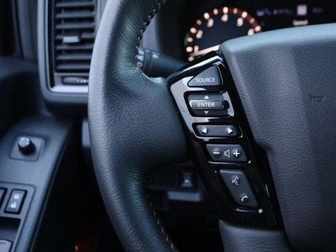 Used 2023 Nissan Frontier Pro-X w/ Pro Convenience Package image 11