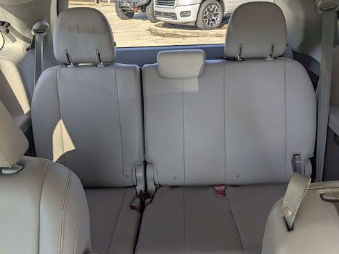 Used 2020 Toyota Sienna XLE FWD image 16