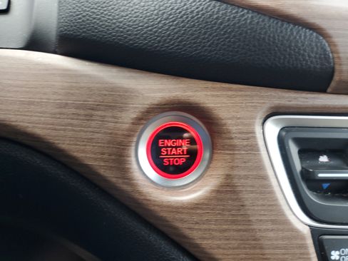 Used 2019 Honda Passport Touring image 31