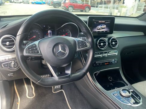Used 2019 Mercedes-Benz GLC 300 4MATIC Coupe image 10
