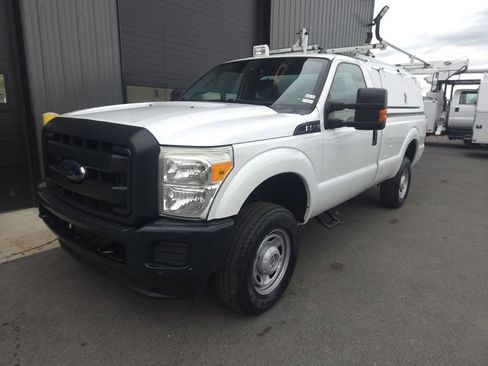 Used 2014 Ford F250 XL w/ Power Equipment Group image 2