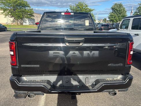 Used 2025 RAM 1500 Big Horn AWD/4WD image 5