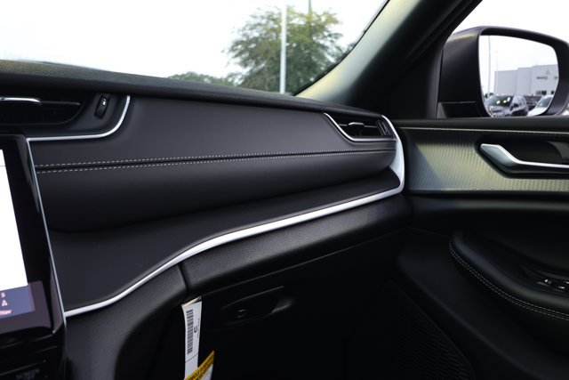 New 2027 Jeep Grand Cherokee Laredo X RWD image 27