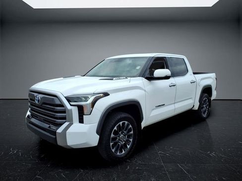 Used 2023 Toyota Tundra Limited AWD/4WD image 8
