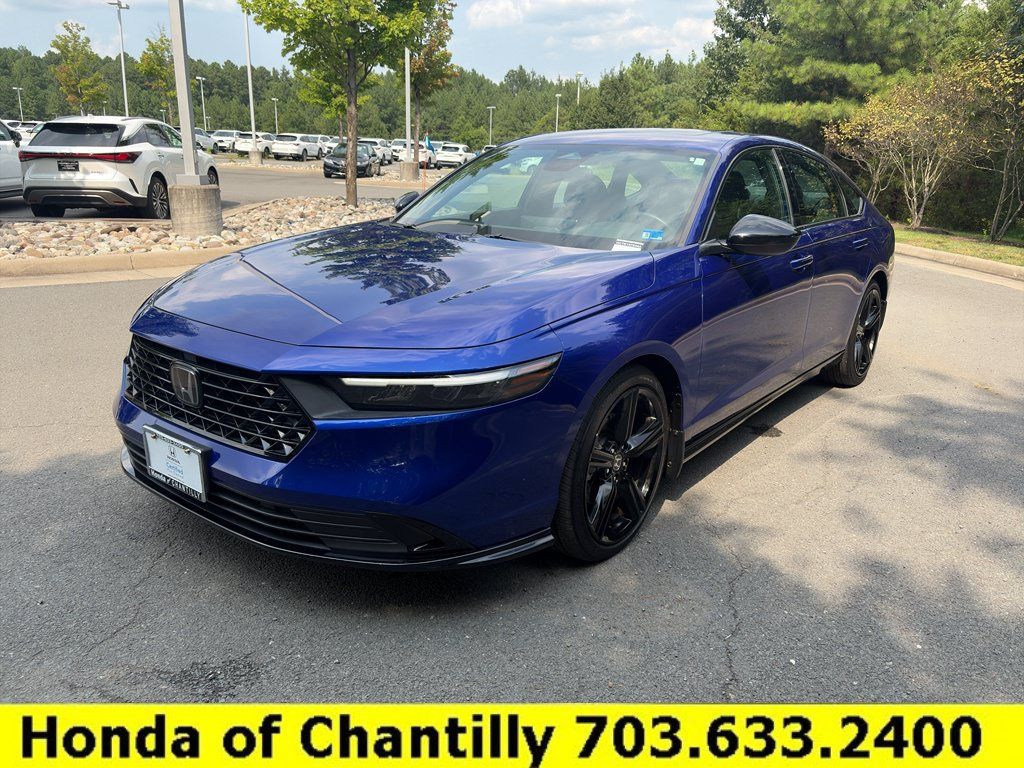 Certified 2023 Honda Accord Sport image 3
