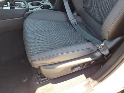 Certified 2025 Subaru Forester Premium AWD/4WD image 24