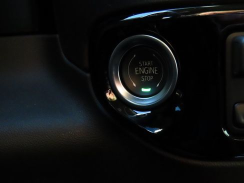 Used 2025 Chevrolet Silverado 2500 LT w/ Safety Package image 36