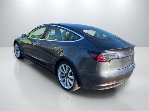 Used 2018 Tesla Model 3 Long Range image 5