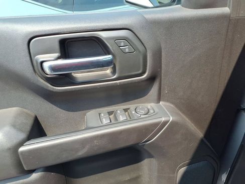 Used 2024 Chevrolet Silverado 1500 Custom Trail Boss AWD/4WD image 16