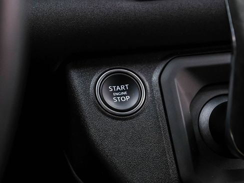 Used 2023 Land Rover Defender 110 75th Limited Edition image 14