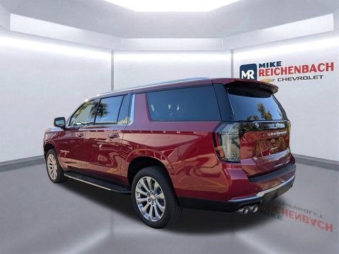 New 2025 Chevrolet Suburban Premier image 8