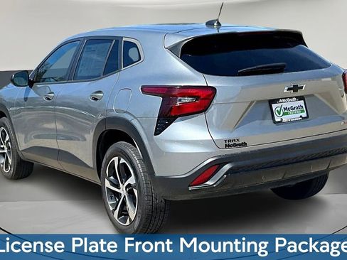 Used 2024 Chevrolet Trax RS w/ Driver Confidence Package image 4