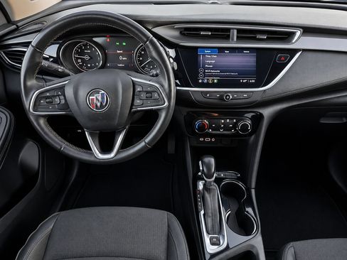 Certified 2020 Buick Encore GX Preferred w/ Sport Touring Package FWD image 35