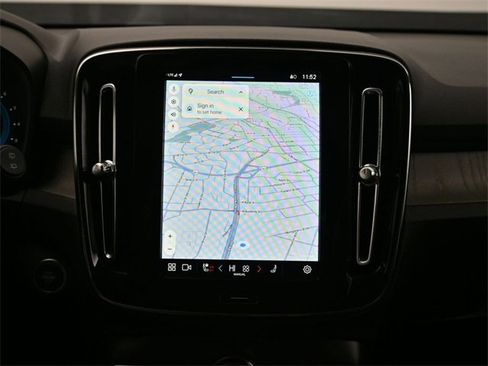 Used 2024 Volvo XC40 B5 Plus w/ Climate Package image 14