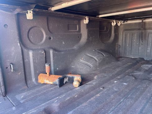 Used 2018 Nissan Titan S w/ S Utility Package image 41