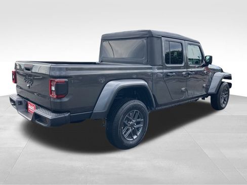 New 2025 Jeep Gladiator Sport image 5