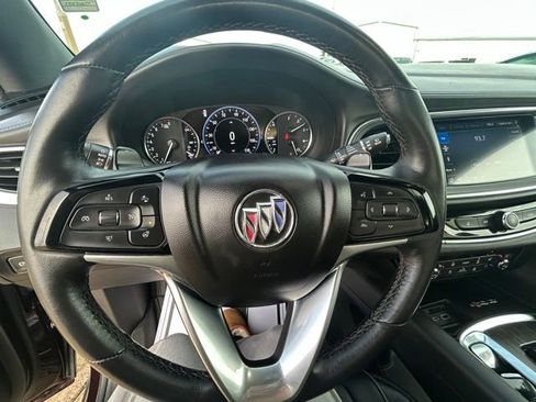 Used 2023 Buick Enclave Avenir image 18