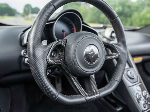Used 2013 McLaren MP4-12C Spider RWD image 59