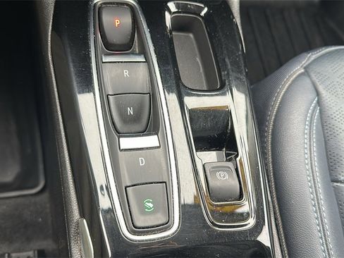 Used 2022 Chevrolet Bolt EUV LT w/ Convenience Package image 24