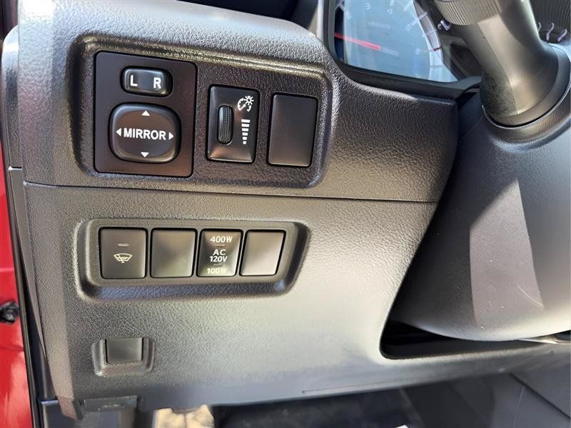 Used 2016 Toyota 4Runner SR5 AWD/4WD image 22