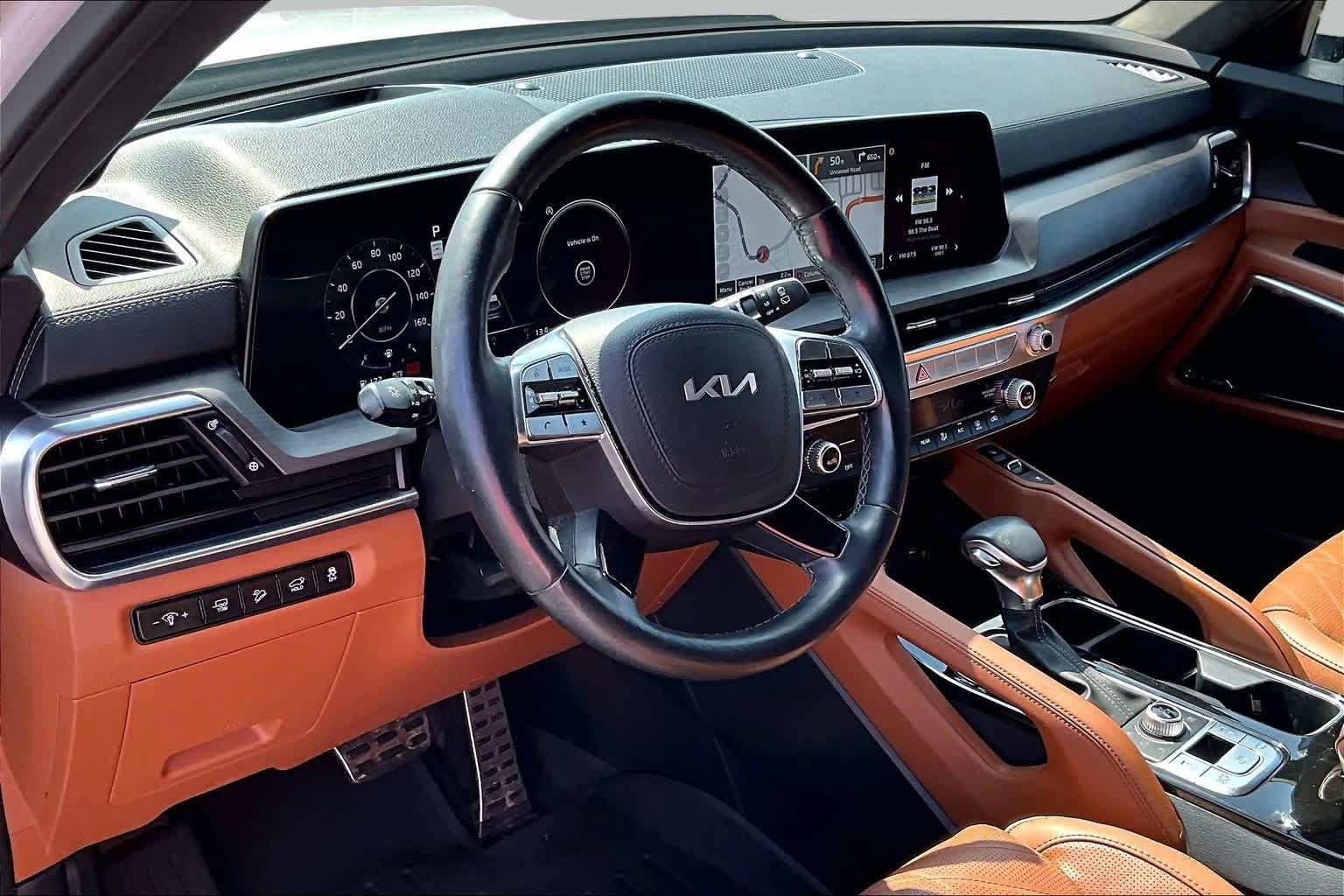 Used 2024 Kia Telluride SX Prestige X-Pro AWD/4WD image 17