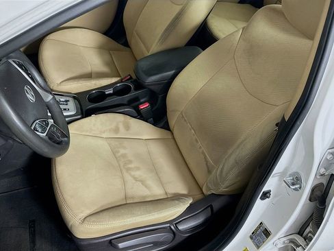 Used 2012 Hyundai Elantra GLS w/ Preferred Pkg 3 image 17