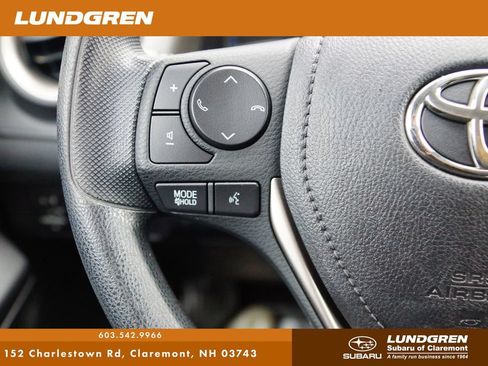 Used 2018 Toyota RAV4 LE w/ All Weather Liner Package AWD/4WD image 15