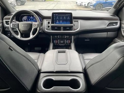 Used 2022 Chevrolet Tahoe Z71 w/ Luxury Package AWD/4WD image 23