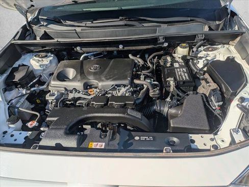 Used 2021 Toyota RAV4 XLE image 20