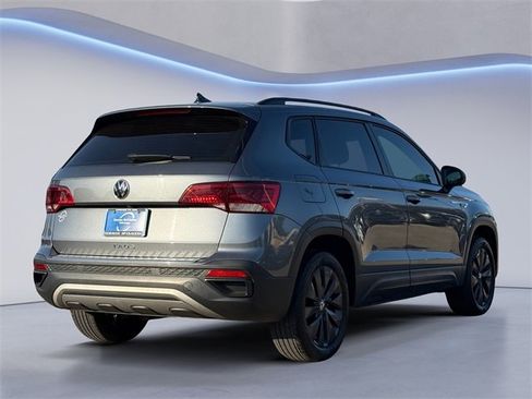 Used 2023 Volkswagen Taos S image 5