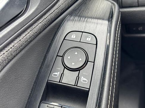 Used 2022 Nissan Rogue SV image 22