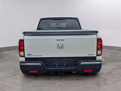 Certified 2018 Honda Ridgeline RTL-T image 5