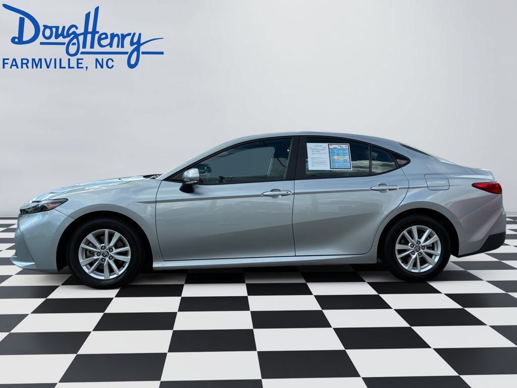 Used 2025 Toyota Camry LE FWD image 2