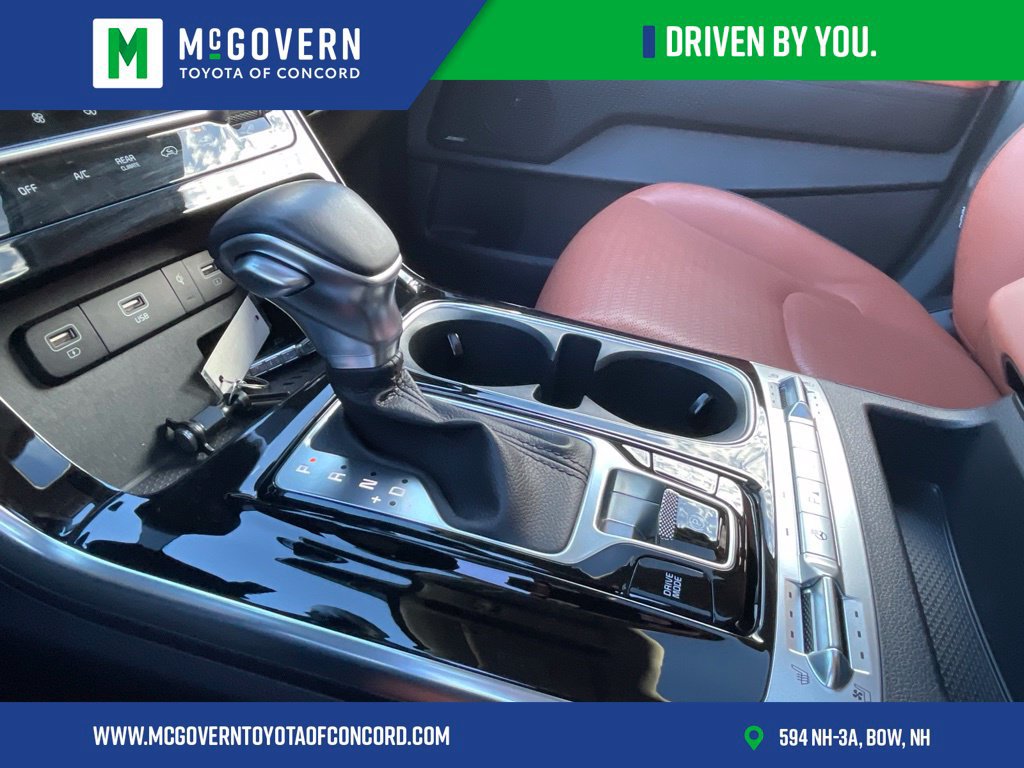 Used 2022 Kia Carnival SX Prestige FWD image 40
