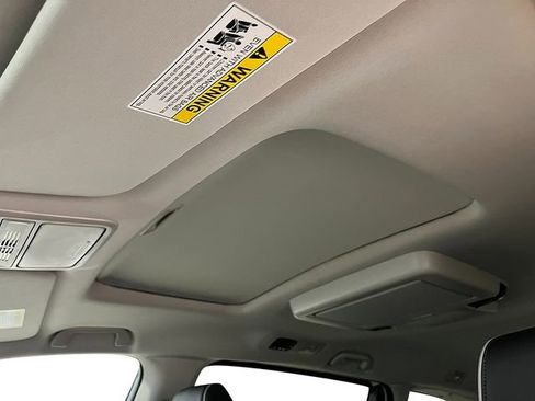 New 2026 Honda Odyssey Touring image 22
