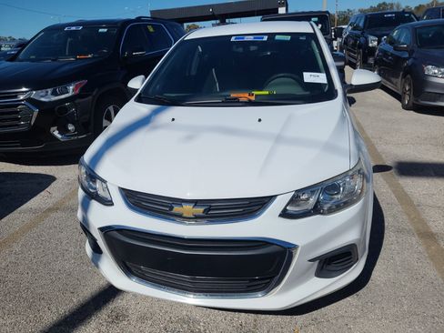 Used 2019 Chevrolet Sonic LT image 2