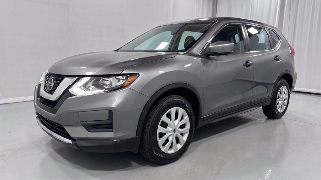 Used 2018 Nissan Rogue S AWD/4WD image 1