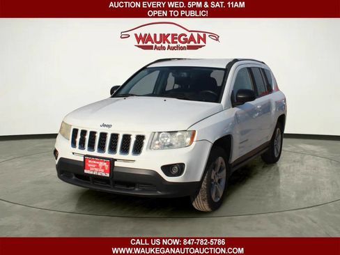Used 2012 Jeep Compass Latitude image 1