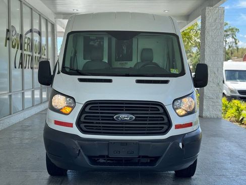 Used 2015 Ford Transit 250 130 Medium Roof RWD image 5