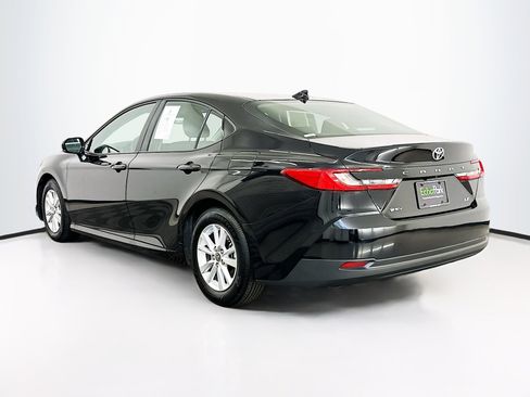 Used 2025 Toyota Camry LE image 5
