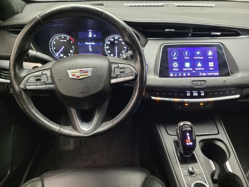 Used 2020 Cadillac XT4 Premium Luxury w/ Cold Weather Package FWD image 22