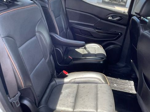 Used 2021 GMC Acadia AT4 w/ Technology Package AWD/4WD image 25