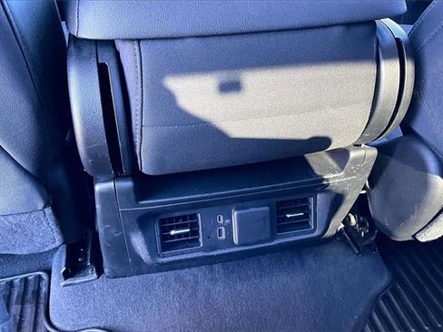 Used 2023 Chevrolet Silverado 1500 LT image 11